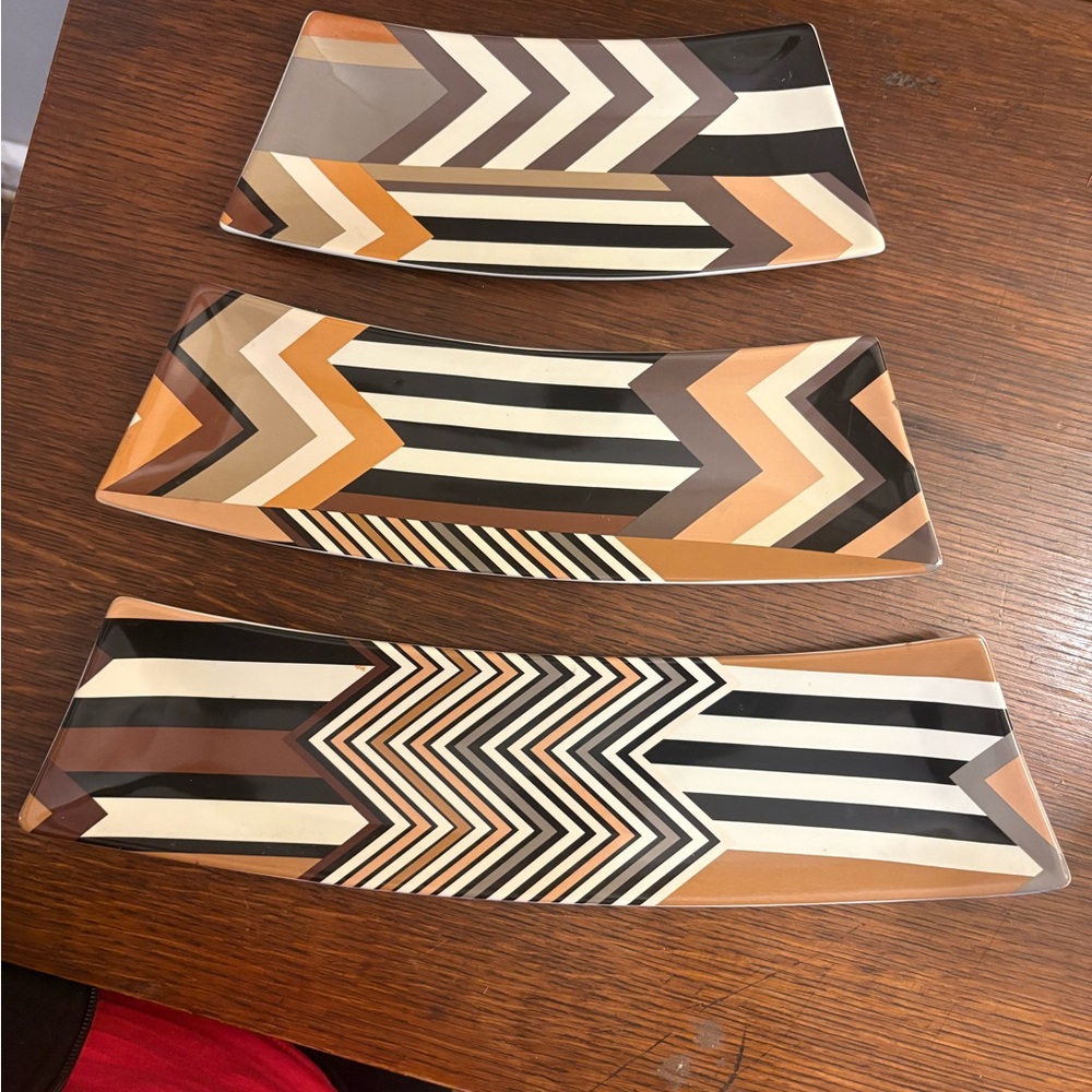 Missoni Target 3 Piece Chevron Abstract
Stacking Appetizer Plates Dishes